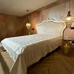 - Amberstone Lux Loft Apartment *