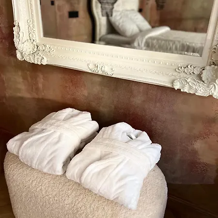 - Amberstone Lux Loft Apartman *