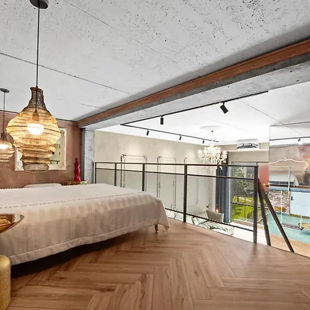 - Amberstone Lux Loft *